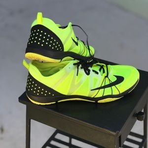 Nike Training across Compete Sneakers